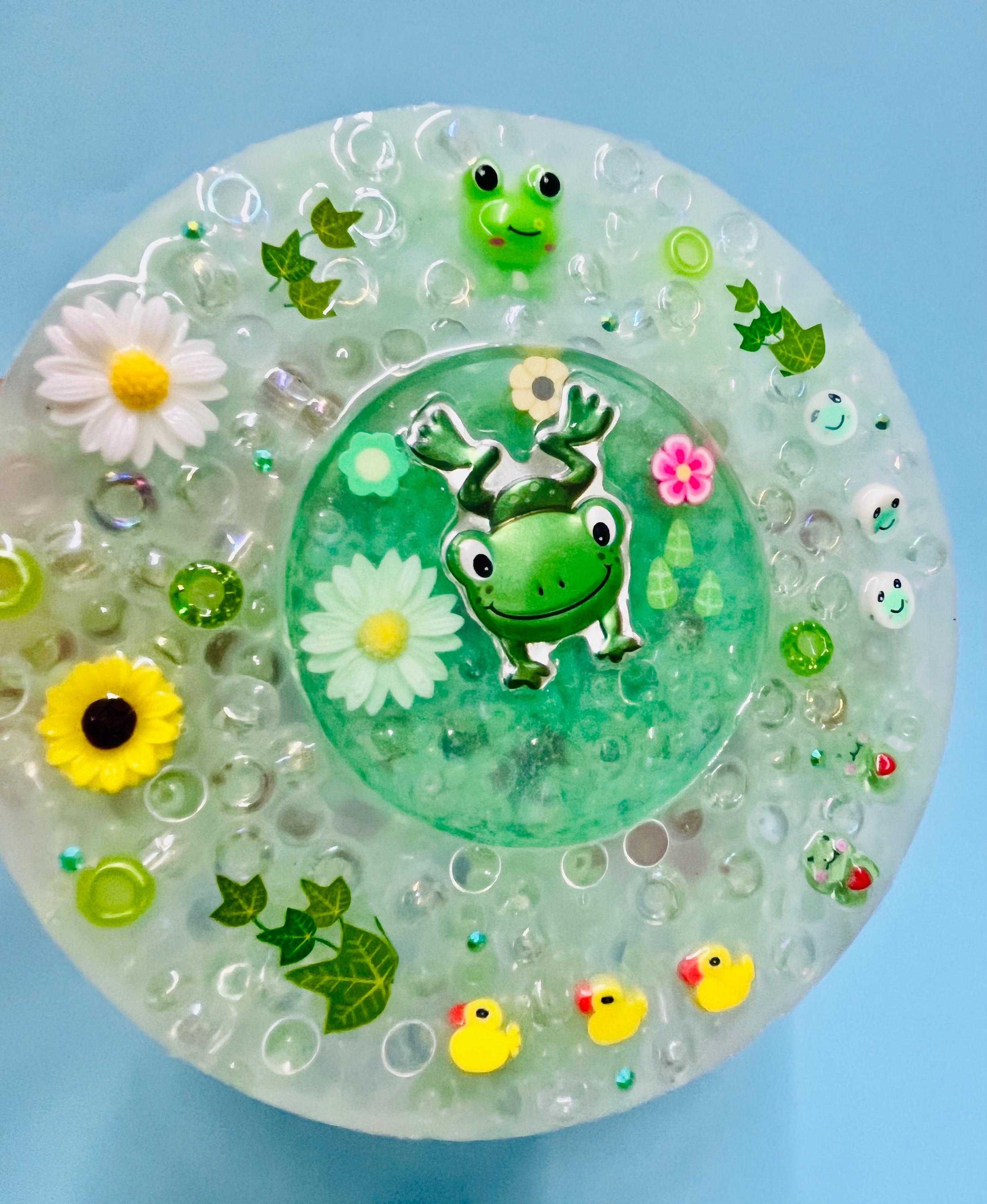 Frog-Themed Sensory Picky Pad – Handmade Silicone Fidget Pad with Resin Center – Calming Therapy Toy for Anxiety & Focus-Dermatillomania pad