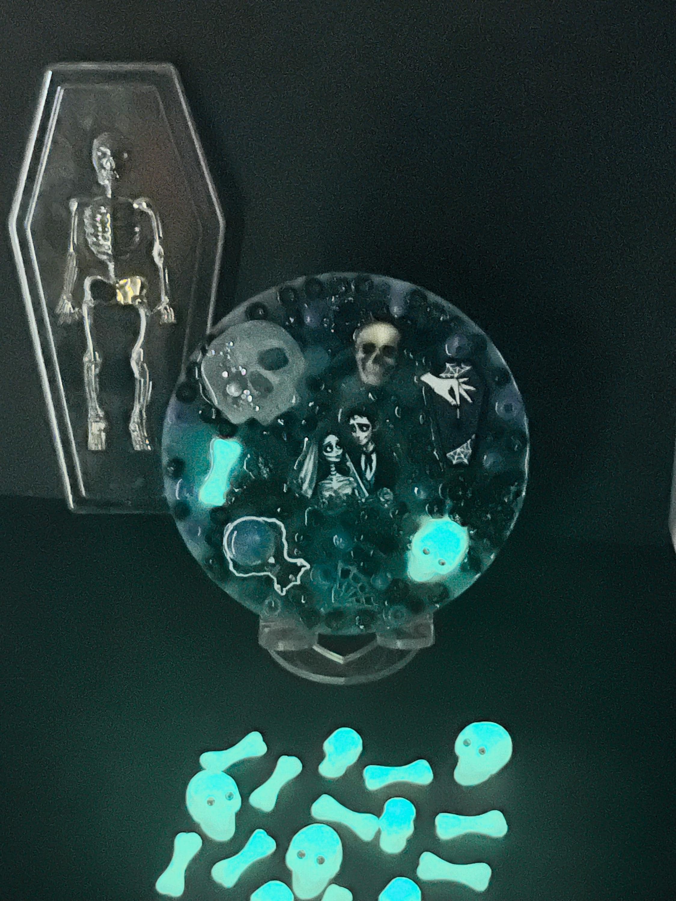 Halloween Skull Couple Picky Pad – Stress Relief Sensory Toy, Gothic Skeleton Bride Groom, skin Picky, Dertillomania, ADHD